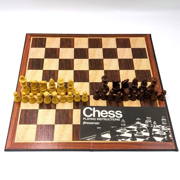 Vtg Pressman Chess Board Game 1983 Plastic Very Good Condition Brown White Pcs - Picture 2 of 4